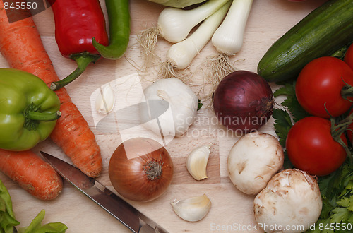 Image of Vegetables and knife