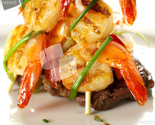 Image of Shrimps On Steak