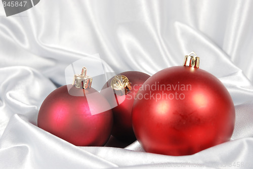 Image of red christmas balls