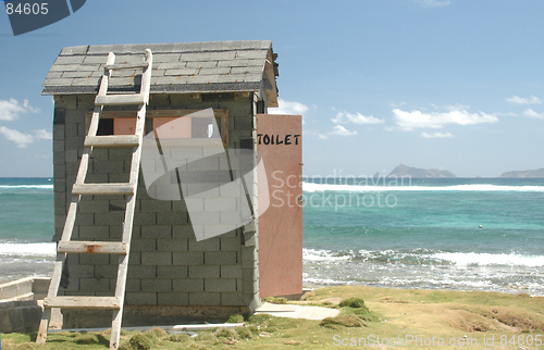 Image of outdoor bathroom 388