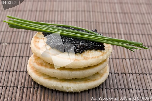 Image of caviar on pancake