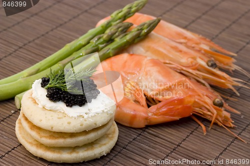 Image of Shrimps and caviar