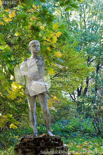 Image of Soviet Pioneer Statue