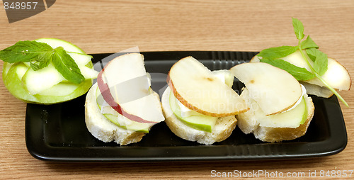 Image of brie and pear