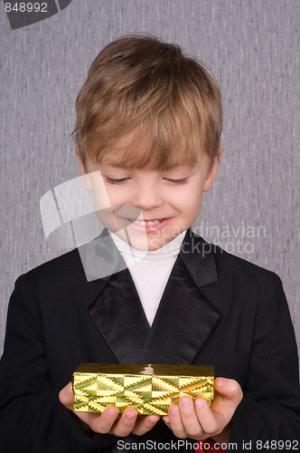 Image of Boy and gift box