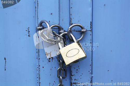 Image of Padlock with chain