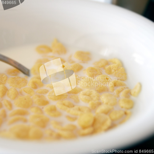 Image of Milk and cornflakes