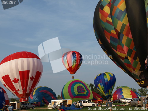 Image of Hot air balloons.