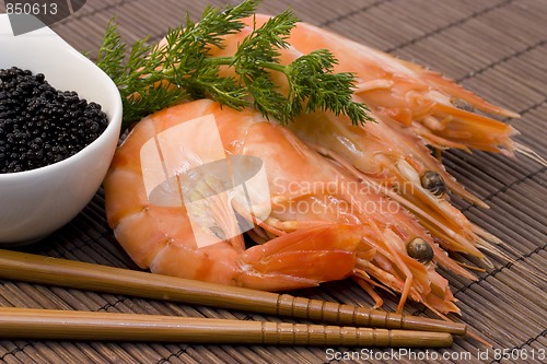 Image of shrimps and caviar