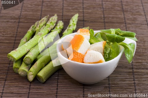 Image of asparagus and surimi