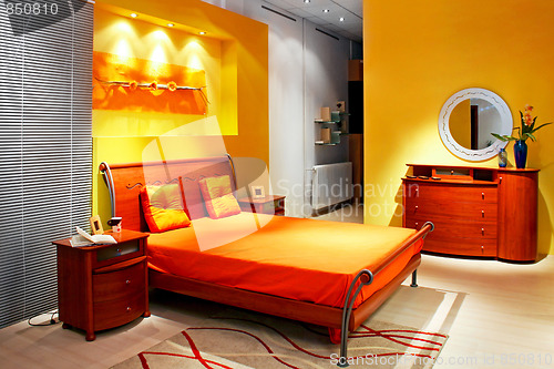 Image of Yellow bedroom