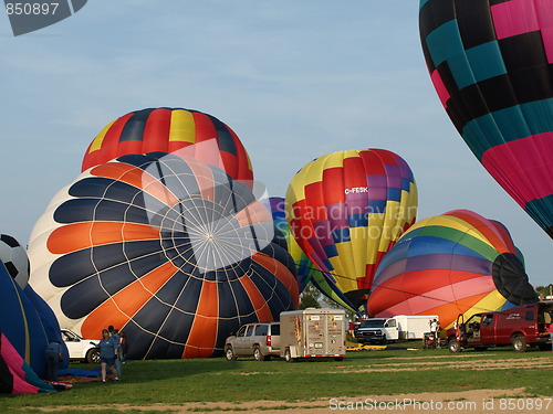 Image of Hot air balloons.