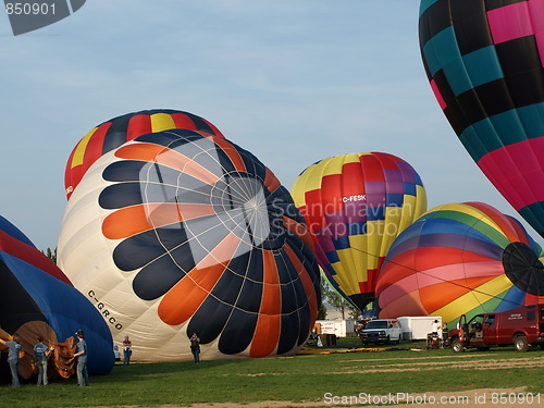 Image of Hot air balloons.