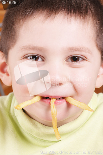 Image of Three potatoes in mouth