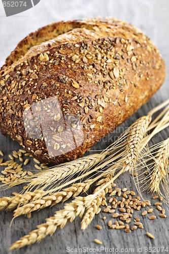 Image of Loaf of multigrain bread