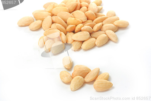 Image of Yellow nuts