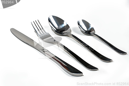 Image of The dishware