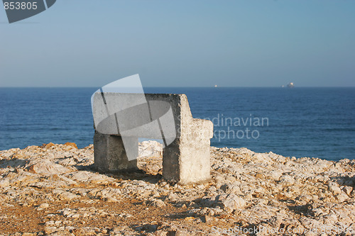 Image of a beautiful landscape lookout onto the ocean