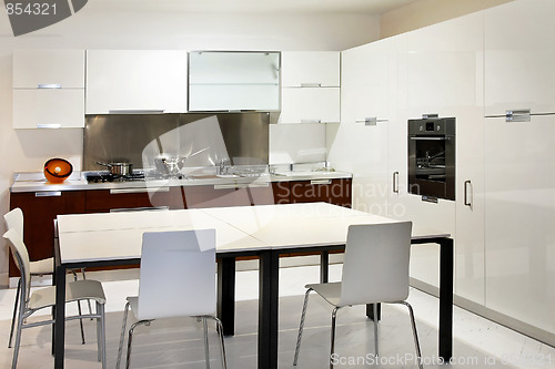 Image of White kitchen