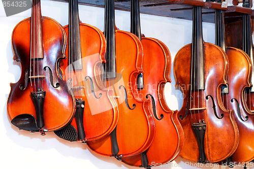 Image of Violin shop