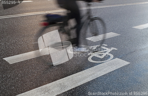 Image of Cyclist on way to work