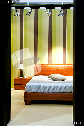 Image of Straps bedroom 2