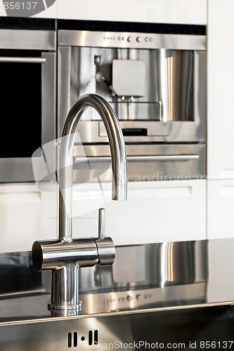Image of Faucet 2