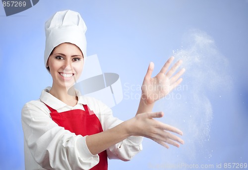 Image of Chef shake off flour