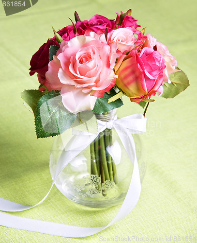 Image of wedding bunch on table