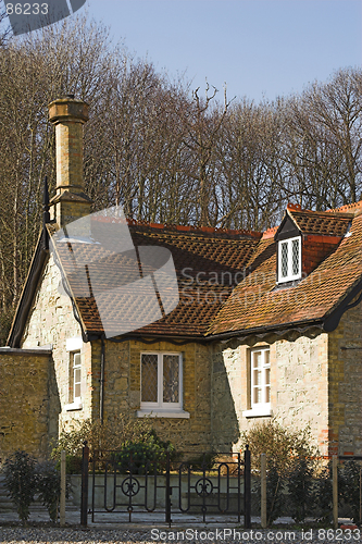 Image of Cottage in woodland