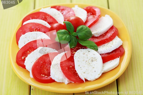 Image of caprese salad