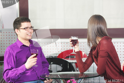 Image of Couple in cafe