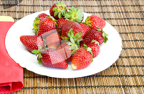 Image of strawberries plate