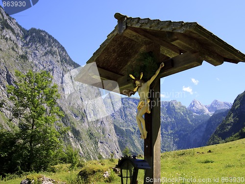 Image of wayside cross in the bavarian alps