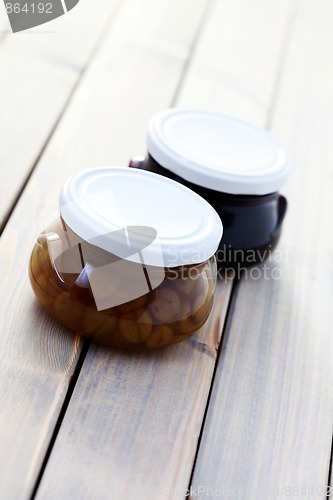 Image of gooseberry and black currant jam