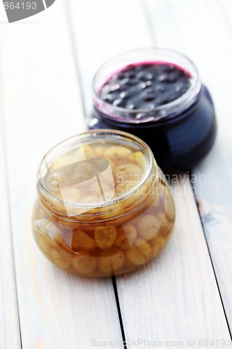 Image of gooseberry and black currant jam