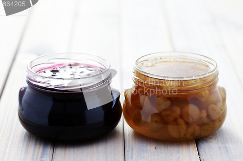 Image of gooseberry and black currant jam