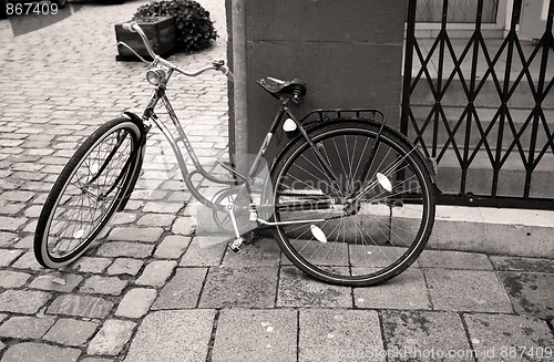 Image of Old Bicycle