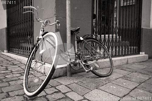 Image of Old Bicycle