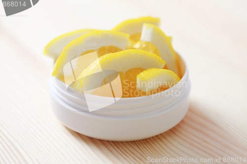 Image of lemon face cream