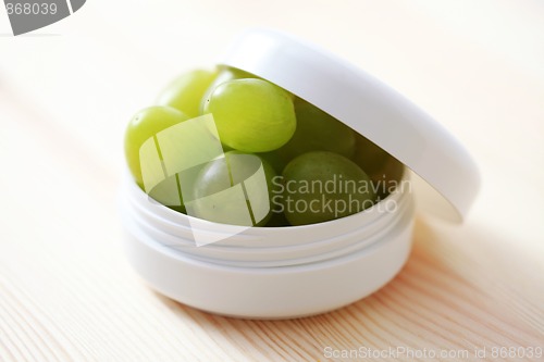 Image of grape face cream
