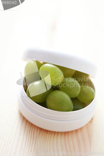 Image of grape face cream