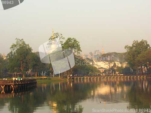 Image of Pagoda lake