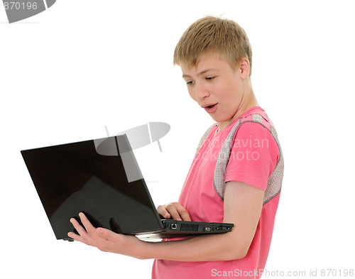 Image of teenager with laptop