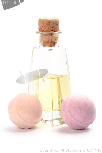 Image of spa oil and bath balls