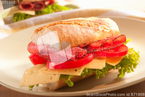 Image of baguette sandwich