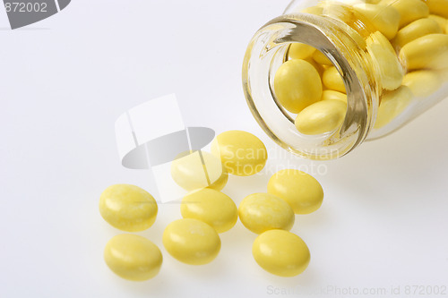 Image of yellow pills