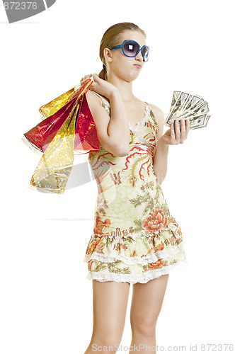 Image of shopper girl running short on cash