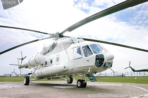 Image of military helicopter