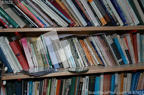 Image of bookshelf